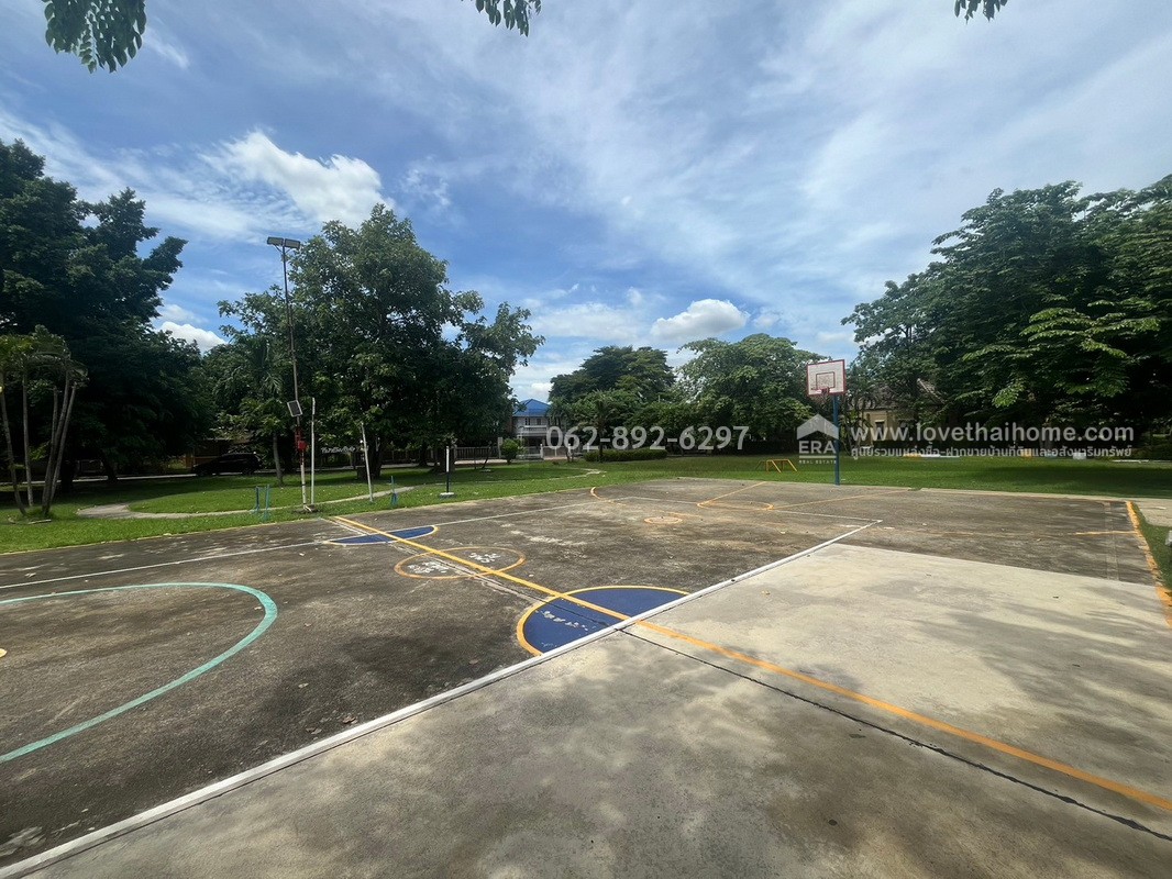 ขายบ้านเดี่ยว 2 ชั้น หมู่บ้านสัมมากร นิมิตรใหม่34 ขนาด 66 ตรว. บ้านสวย หลังมุม ทำเลดี ราคาโดนใจ สนใจโทร.062-892-6297