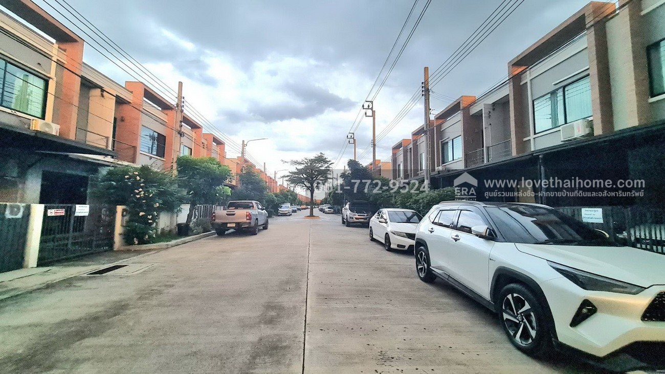 ขายทาวน์เฮ้าส์ หมู่บ้านเปี่ยมสุข SGATE แจ้งวัฒนะ–กาญจนาภิเษก ถ.345 บ้าน 2 ชั้น 19.8 ตร.วา ใกล้ตลาดสมบัติบุรี และทางแยกต่างระดับบางบัวทอง