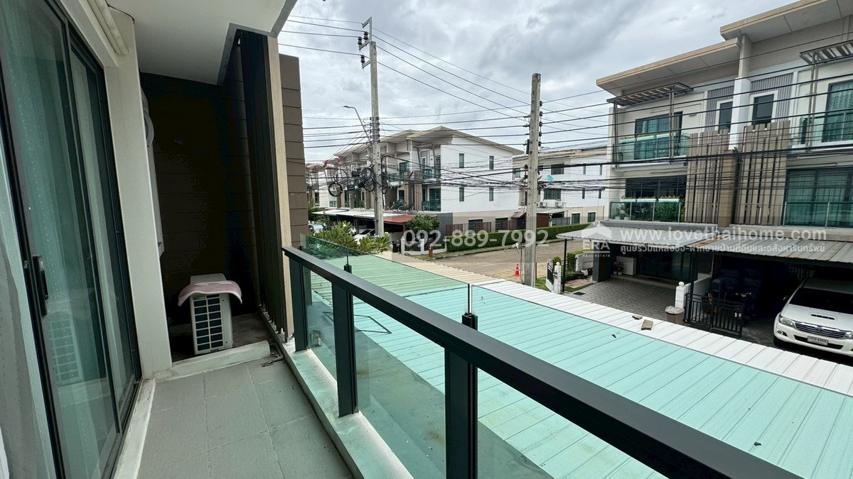 ขายทาวน์โฮม 3 ชั้น หมู่บ้านทาวน์อเวนิว โคโคส พระราม2 ซอย50 พื้นที่ 22.5 ตรว. ราคาถูกมาก ใกล้เซ็นทรัล พระราม2
