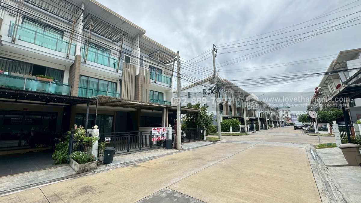 ขายทาวน์โฮม 3 ชั้น หมู่บ้านทาวน์อเวนิว โคโคส พระราม2 ซอย50 พื้นที่ 22.5 ตรว. ราคาถูกมาก ใกล้เซ็นทรัล พระราม2