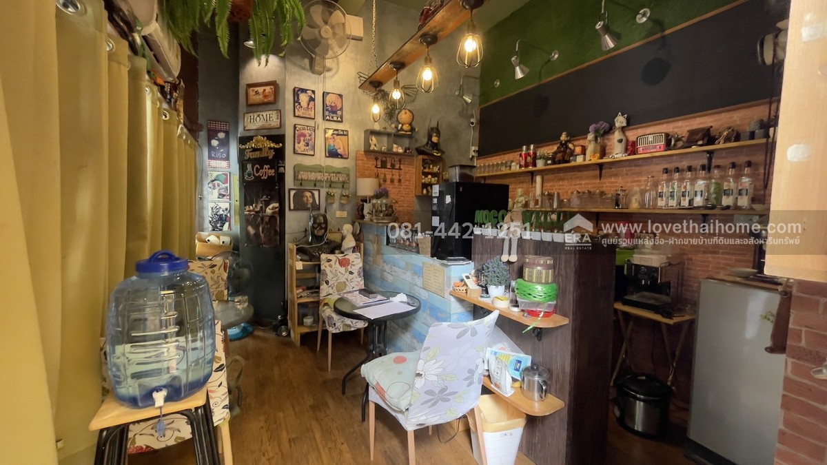 ขายบ้านเดี่ยว3ชั้นซอยพหลโยธิน18/1 แยก3 พื้นที่ 96 ตรว. ขาย 29.8 ล้านบาท บ้านพร้อมบูทีคโฮเทลสุดชิค ทำเลใกล้สวนจตุจักร,ลาดพร้าว,พหลโยธิน ใกล้รถไฟฟ้า 2 สายทั้ง BTS และ MRT