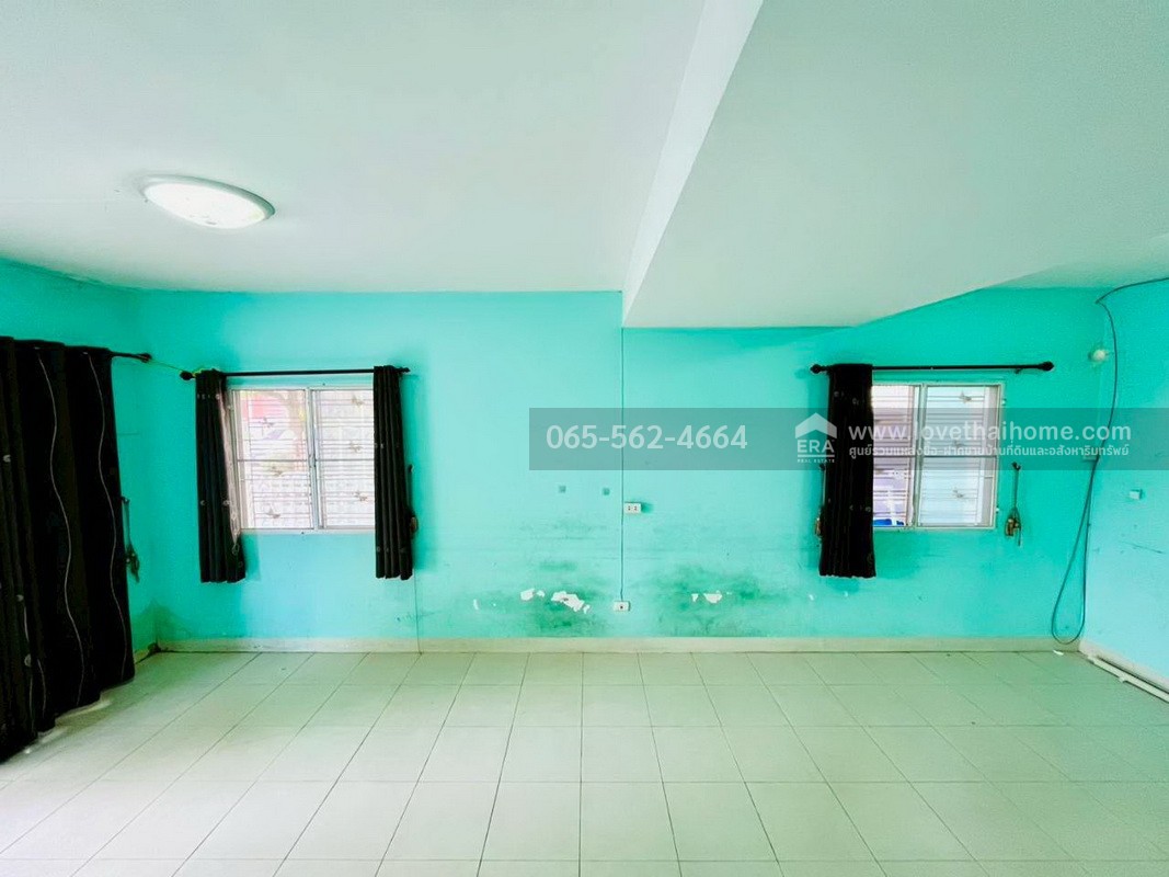 ขายทาวน์เฮ้าส์ 2 ชั้น หมู่บ้านพฤกษา40 รังสิต คลอง3 ถ.เลียบคลองสาม ปทุมธานี พื้นที่ 22.6 ตรว. หลังมุม เดินทางสะดวก