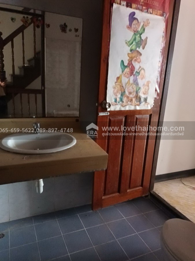 ขายทาวน์เฮ้าส์ หมู่บ้านพงษ์ศิริชัย 4 เพชรเกษม 81 หนองแขม บ้าน 3 ชั้น 17 ตร.วา ใกล้ MRT หลักสอง ราคาถูกมาก!