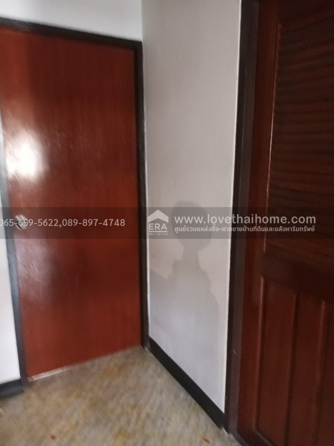 ขายทาวน์เฮ้าส์ หมู่บ้านพงษ์ศิริชัย 4 เพชรเกษม 81 หนองแขม บ้าน 3 ชั้น 17 ตร.วา ใกล้ MRT หลักสอง ราคาถูกมาก!