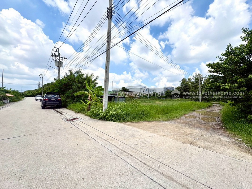 ขายที่ดิน แปลงมุม ถนนประเสริฐมนูกิจ พื้นที่ 198 ตรว. แปลงสี่เหลี่ยมผืนผ้า ติดถนน 3 ด้าน ราคาต่อรองได้