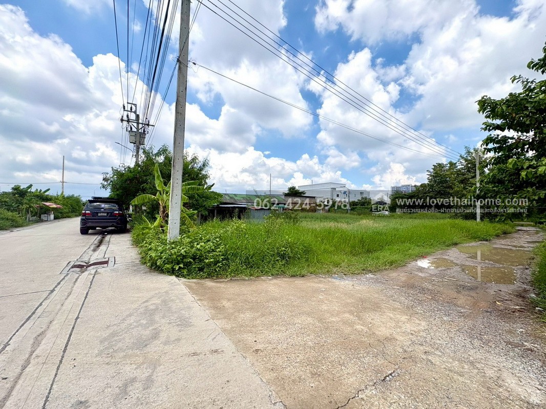 ขายที่ดิน แปลงมุม ถนนประเสริฐมนูกิจ พื้นที่ 198 ตรว. แปลงสี่เหลี่ยมผืนผ้า ติดถนน 3 ด้าน ราคาต่อรองได้