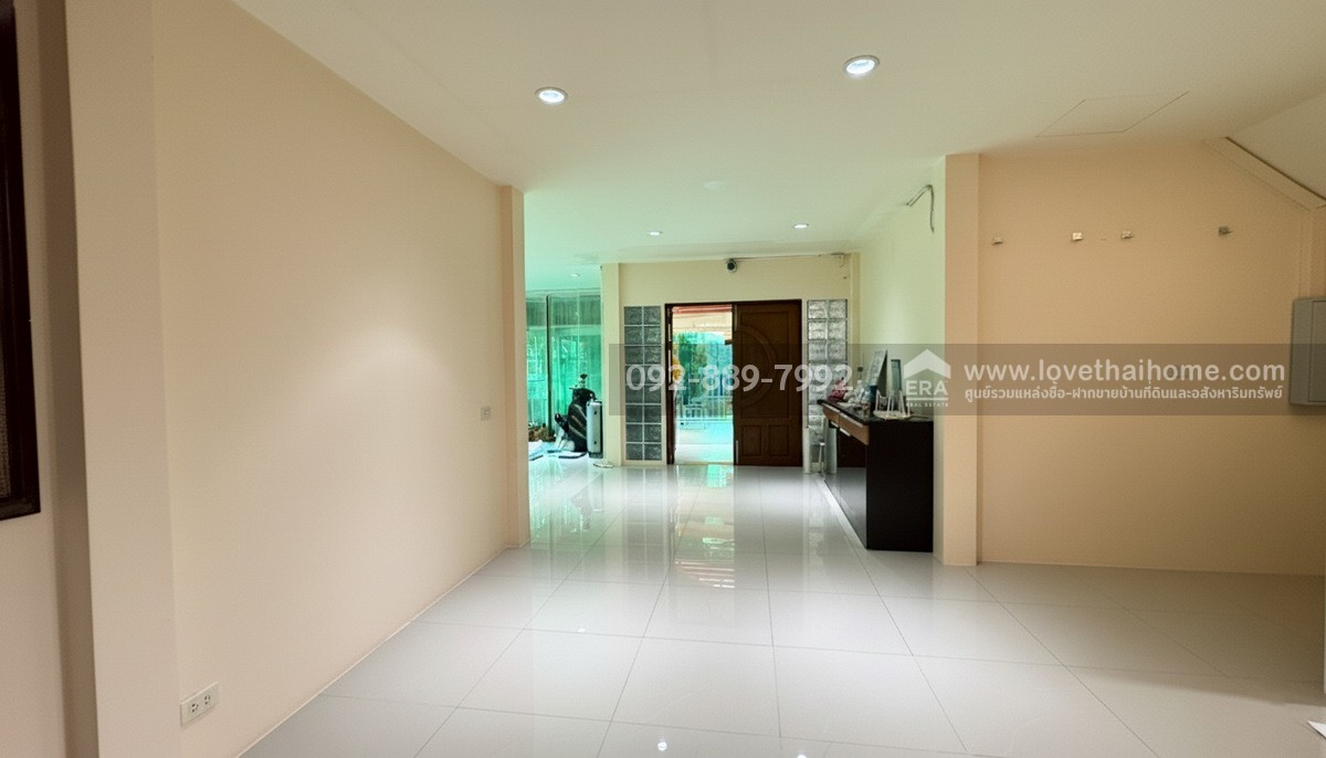 ขายบ้านเดี่ยว 2 ชั้น หมู่บ้านสาริน สายลม พระราม2 ซอยเจษฎาวิถี พื้นที่ 81 ตรว. ตกแต่งสวยพร้อมอยู่ ราคาถูกมาก ใกล้ตลาดสดมหาชัยเมืองใหม่