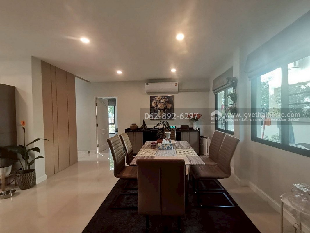 ขายบ้านเดี่ยว 2 ชั้น โครงการชวนชมพาร์ค2 ไทรน้อย นนทบุรี หลังมุมสุดหายาก ขนาด 80.8 ตารางวา ราคาพิเศษสุด บ้านสวย ราคาดีแบบนี้มีหลังเดียวเท่านั้น สนใจติดต่อด่วน!