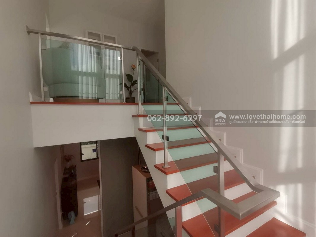 ขายบ้านเดี่ยว 2 ชั้น โครงการชวนชมพาร์ค2 ไทรน้อย นนทบุรี หลังมุมสุดหายาก ขนาด 80.8 ตารางวา ราคาพิเศษสุด บ้านสวย ราคาดีแบบนี้มีหลังเดียวเท่านั้น สนใจติดต่อด่วน!