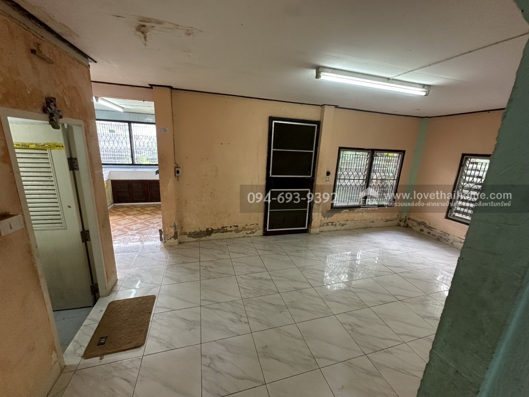 ขายบ้านเดี่ยว 2 ชั้น ซอยโกสุมรวมใจ40 แยก4 ทำเลทอง ย่านดอนเมือง พื้นที่ 66 ตรว. ใกล้ร.ร.นานาชาติฮาร์โรว์ดอนเมือง สังคมลูกดารา ดูก่อนมีสิทธิ์ก่อนค่ะ! คุ้มมากๆ!