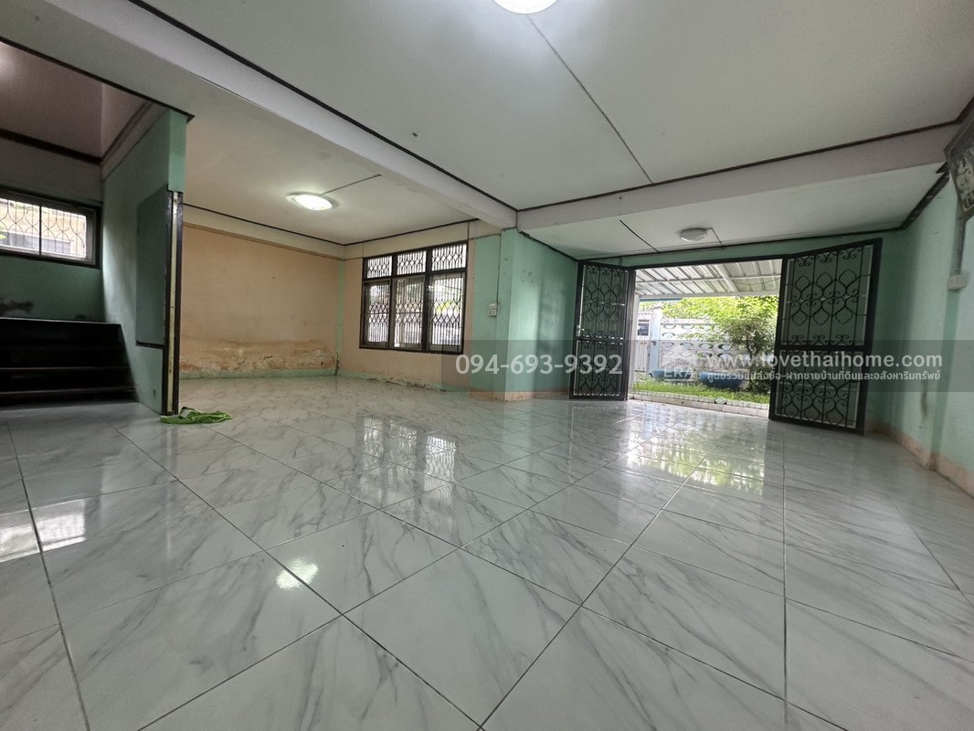 ขายบ้านเดี่ยว 2 ชั้น ซอยโกสุมรวมใจ40 แยก4 ทำเลทอง ย่านดอนเมือง พื้นที่ 66 ตรว. ใกล้ร.ร.นานาชาติฮาร์โรว์ดอนเมือง สังคมลูกดารา ดูก่อนมีสิทธิ์ก่อนค่ะ! คุ้มมากๆ!