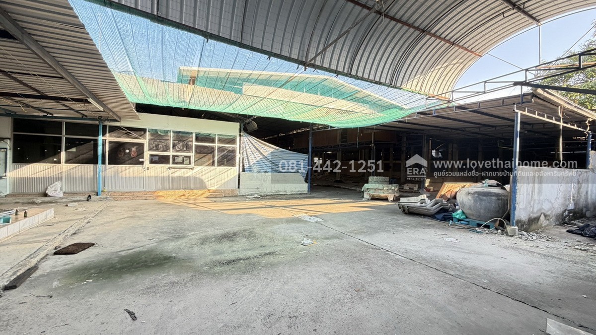 ขายที่ดินแถมโกดัง ย่านบางบอน ซอยพระยามนธาตุราชศรีพิจิตร์ แยก9-3 พื้นที่410ตรว. ขายเพียงแค่43,000บาท/ตรว. เข้าซอยเพียงแค่550เมตร ใกล้เซ็นทรัล พระราม2 