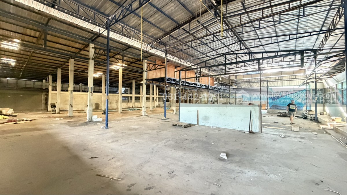 ขายที่ดินแถมโกดัง ย่านบางบอน ซอยพระยามนธาตุราชศรีพิจิตร์ แยก9-3 พื้นที่410ตรว. ขายเพียงแค่43,000บาท/ตรว. เข้าซอยเพียงแค่550เมตร ใกล้เซ็นทรัล พระราม2 