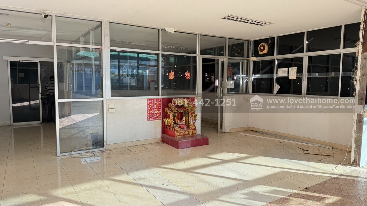 ขายที่ดินแถมโกดัง ย่านบางบอน ซอยพระยามนธาตุราชศรีพิจิตร์ แยก9-3 พื้นที่410ตรว. ขายเพียงแค่43,000บาท/ตรว. เข้าซอยเพียงแค่550เมตร ใกล้เซ็นทรัล พระราม2 