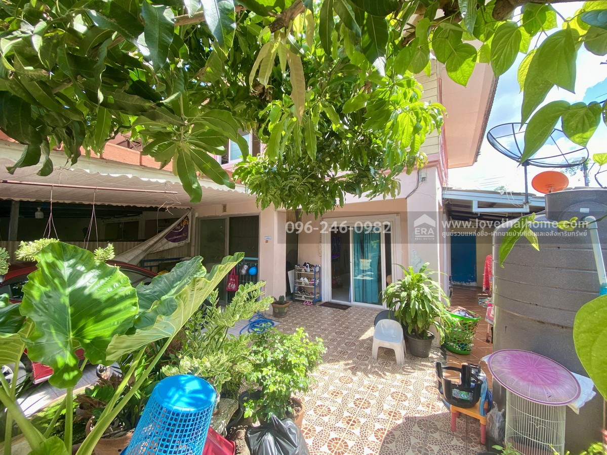 ขายทาวน์เฮ้าส์บ้านพฤกษา 11 รังสิต-นครนายก คลอง 3 ปทุมธานี หลังริม 31.9 ตร.วา รีโนเวทบางส่วน ทำเลดีต้นหมู่บ้าน