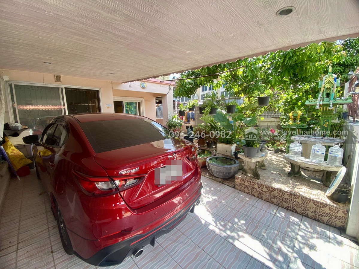 ขายทาวน์เฮ้าส์บ้านพฤกษา 11 รังสิต-นครนายก คลอง 3 ปทุมธานี หลังริม 31.9 ตร.วา รีโนเวทบางส่วน ทำเลดีต้นหมู่บ้าน