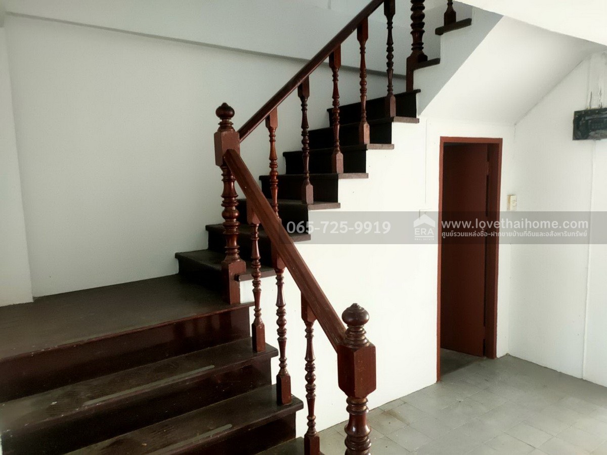 ขายทาวน์เฮ้าส์ 3.5 ชั้น ถ.ศรีวรา–ทาวน์อินทาวน์ (ซ.ธารทิพย์ 3) ทำเลทอง 30.6 ตร.วา เข้า-ออก ทั้งซอยลาดพร้าว 94,รามคำแหง เชื่อมต่อถนนประดิษฐ์มนูธรรม (เลียบด่วนรามอินทรา–อาจณรงค์)
