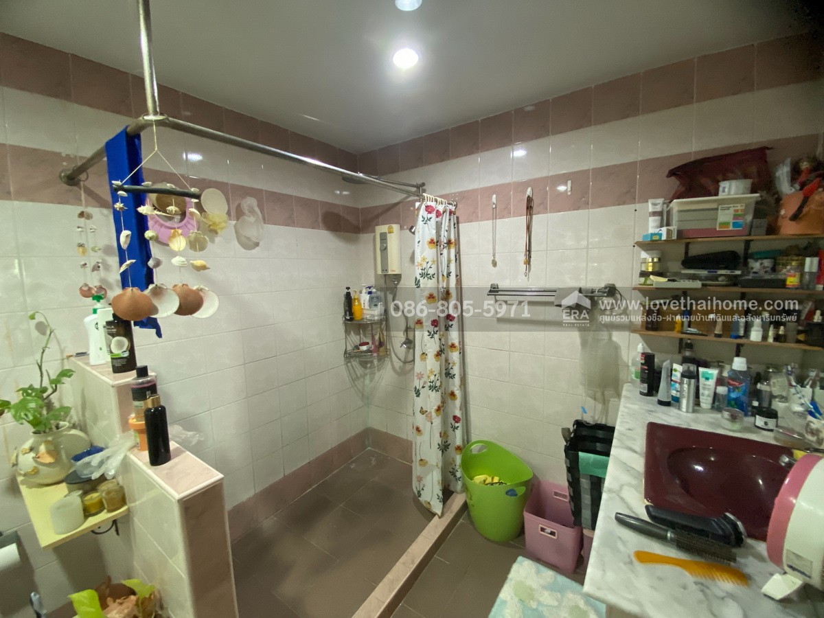 ขายบ้านเดี่ยว ถ.ลาดพร้าว 126 เข้าซอยเพียงว 150 เมตร จากถนนใหญ่ พื้นที่ 77 ตร.วา ใกล้ MRT ลาดพร้าว
