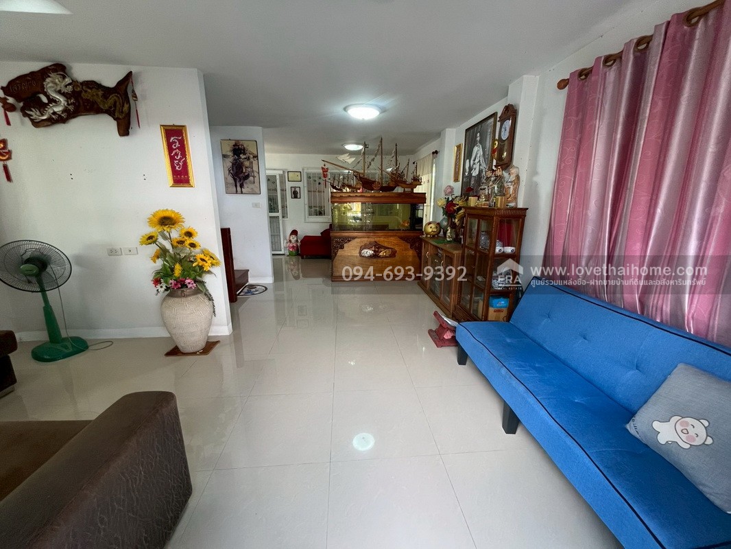 ขายบ้านเดี่ยว 2 ชั้น หมู่บ้านฟลอร่าวิลล์ พาร์คโฮม ซอยสุวินทวงศ์38 พื้นที่ 54.3 ตรว. บ้านสวย แปลงมุม ส่วนตัว มีแปลงปลูกผักสวนครัวส่วนตัว พิเศษสุดๆ ลดสุดๆ คุ้มสุดในหมู่บ้านนี้ค่ะ