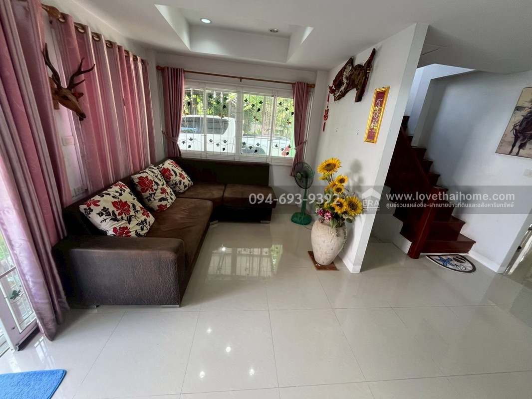 ขายบ้านเดี่ยว 2 ชั้น หมู่บ้านฟลอร่าวิลล์ พาร์คโฮม ซอยสุวินทวงศ์38 พื้นที่ 54.3 ตรว. บ้านสวย แปลงมุม ส่วนตัว มีแปลงปลูกผักสวนครัวส่วนตัว พิเศษสุดๆ ลดสุดๆ คุ้มสุดในหมู่บ้านนี้ค่ะ