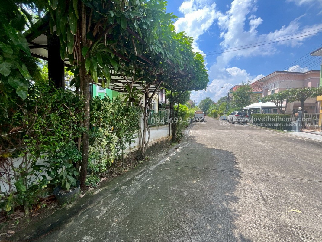 ขายบ้านเดี่ยว 2 ชั้น หมู่บ้านฟลอร่าวิลล์ พาร์คโฮม ซอยสุวินทวงศ์38 พื้นที่ 54.3 ตรว. บ้านสวย แปลงมุม ส่วนตัว มีแปลงปลูกผักสวนครัวส่วนตัว พิเศษสุดๆ ลดสุดๆ คุ้มสุดในหมู่บ้านนี้ค่ะ