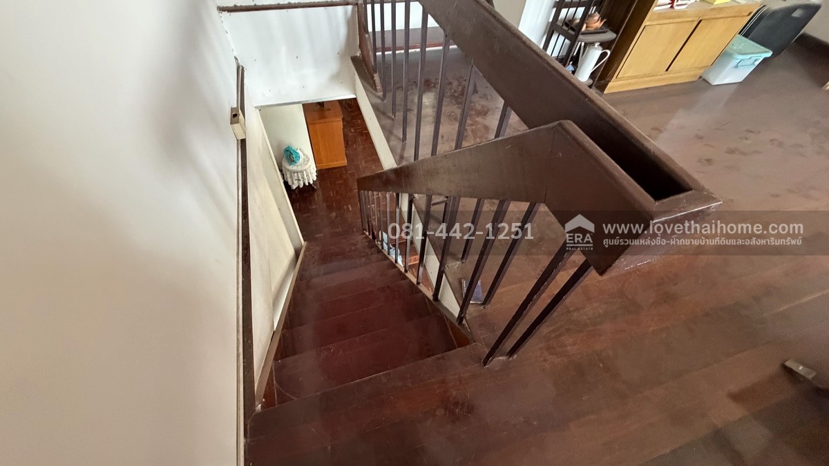 ขายบ้านเดี่ยว2ชั้น หมู่บ้านเมืองทองธานี ซอยแจ้งวัฒนะ-ปากเกร็ด29 พื้นที่ 75 ตรว. ขาย13.5ล้าน ทำเลดีเพราะห่างจากถนนแจ้งวัฒนะเพียงแค่500เมตรเท่านั้น ราคาต่อรองได้ ใกล้รถไฟฟ้าสายสีชมพู