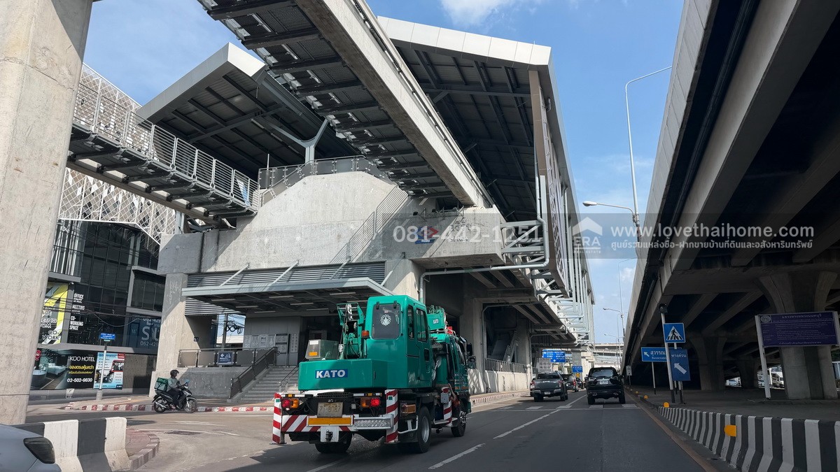 ขายบ้านเดี่ยว2ชั้น หมู่บ้านเมืองทองธานี ซอยแจ้งวัฒนะ-ปากเกร็ด29 พื้นที่ 75 ตรว. ขาย13.5ล้าน ทำเลดีเพราะห่างจากถนนแจ้งวัฒนะเพียงแค่500เมตรเท่านั้น ราคาต่อรองได้ ใกล้รถไฟฟ้าสายสีชมพู