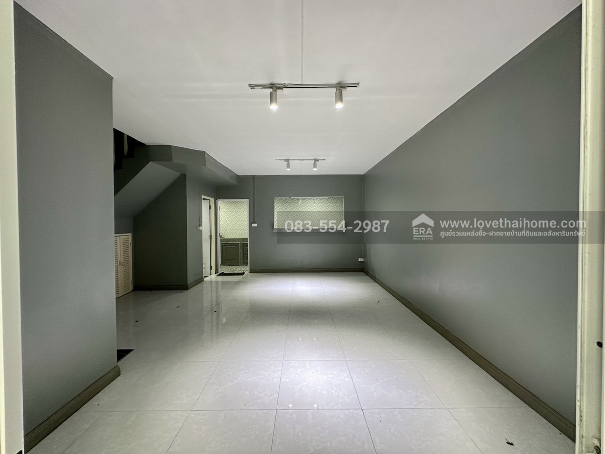 ขายทาวน์เฮ้าส์ บ้านพฤกษา 16 บางใหญ่-บางคูลัด ซ.กันตนา รีโนเวทใหม่ทั้งหลัง 18 ตร.วา ใกล้ถนนกาญจนาภิเษก, ทางด่วน และ รถไฟฟ้าสายสีม่วง