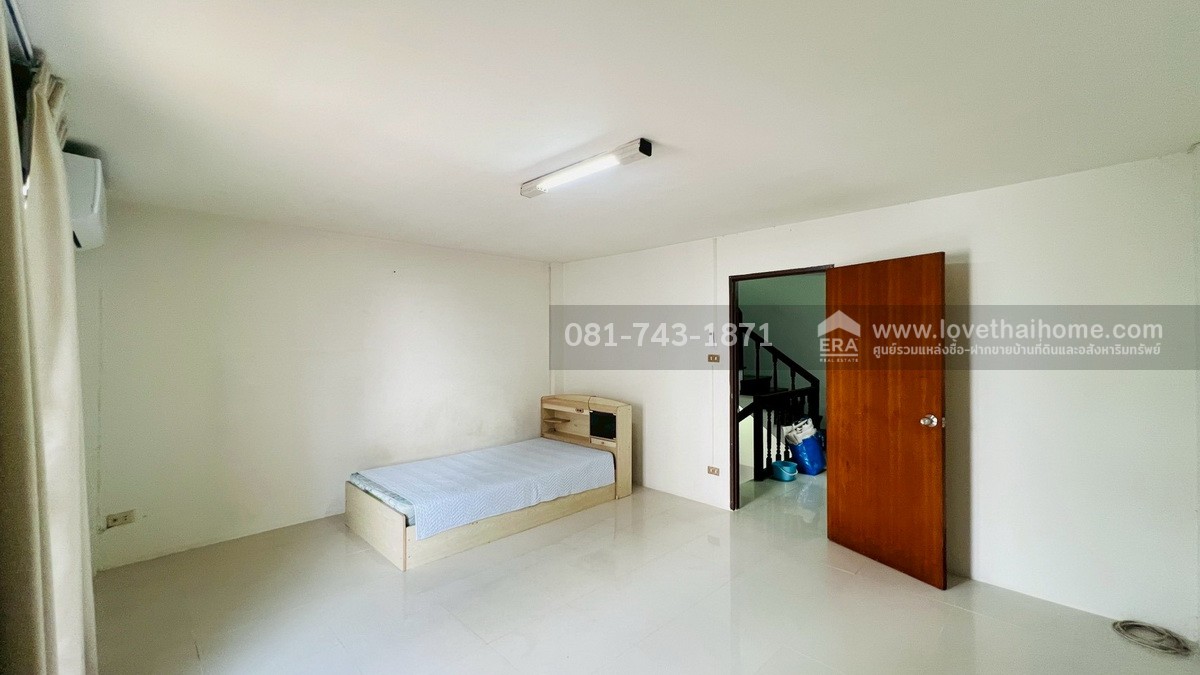 ให้เช่าทาวน์โฮม 3 ชั้น หมู่บ้านทาวน์อินทาวน์ ถนนอินทราภรณ์ ลาดพร้าว ถูกที่สุดในย่านนี้แล้ว! ทำเลทอง! หน้าปากซอยเป็นโรงเรียนอุดมศึกษา