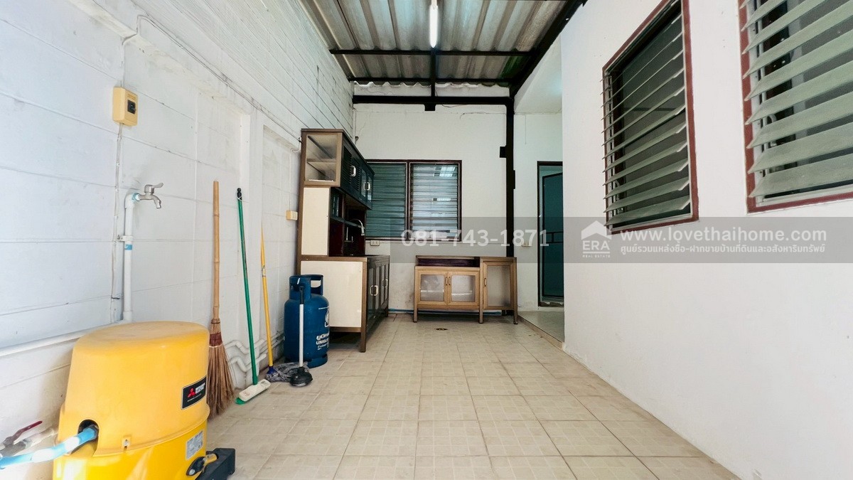 ให้เช่าทาวน์โฮม 3 ชั้น หมู่บ้านทาวน์อินทาวน์ ถนนอินทราภรณ์ ลาดพร้าว ถูกที่สุดในย่านนี้แล้ว! ทำเลทอง! หน้าปากซอยเป็นโรงเรียนอุดมศึกษา