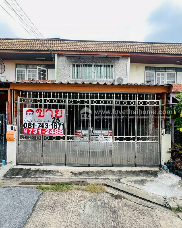 ขายทาวน์เฮ้าส์ 2 ชั้น บางอ้อ หมู่บ้านเจ้าพระยา บางพลัด82 ซอยจรัญสนิทวงศ์82 พื้นที่ 25 ตรว. หน้าปากซอยมี Tops Daily ใกล้สถานีรถไฟฟ้าบางพลัด สำนักงานเขตบางพลัด บ้านทำใหม่ลงเสาเข็มชั้นล่างทั้งชั้น แถมเฟอร์+เครื่องใช้ไฟฟ้า ถูกที่สุดในละแวกนี้