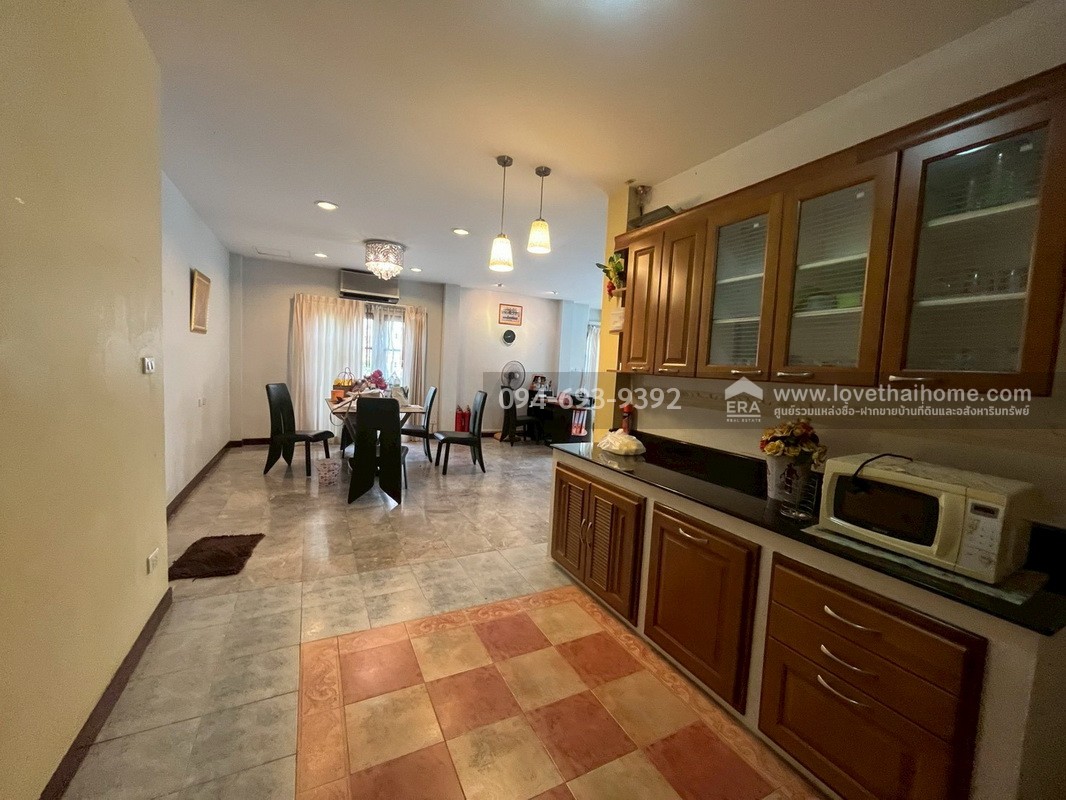 ขายบ้านเดี่ยว 2 ชั้น หมู่บ้านฟลอร่าวิลล์ ซอยสุวินทวงศ์38 พื้นที่ 56 ตรว. สวย พร้อมอยู่ บ้านนายพล ออกแบบโดยดีไซน์เอง (สวยเก๋) "ถูกโดนใจ" 