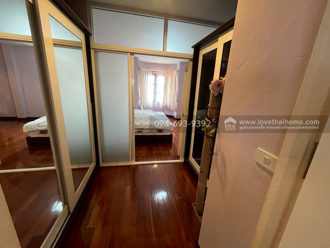 ขายบ้านเดี่ยว 2 ชั้น หมู่บ้านฟลอร่าวิลล์ ซอยสุวินทวงศ์38 พื้นที่ 56 ตรว. สวย พร้อมอยู่ บ้านนายพล ออกแบบโดยดีไซน์เอง (สวยเก๋) "ถูกโดนใจ" 