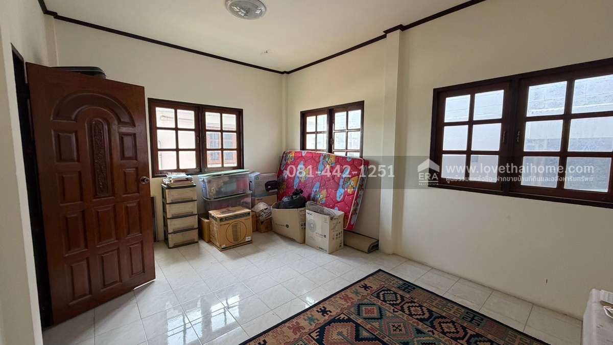 ขายบ้านแฝด2ชั้น 2ห้องติดกัน ซอยลาดพร้าว1 แยก20 พื้นที่50ตรว.สภาพดีพร้อมอยู่ ขายเพียงแค่7.5 ล้านบาทเท่านั้น เฉพาะราคาที่ดินก็เกือบเท่าราคาตั้งขายแล้ว นี่ถ้ารวมตัวบ้านเข้าไปอีก บอกได้เลยว่าคุ้มสุดคุ้ม