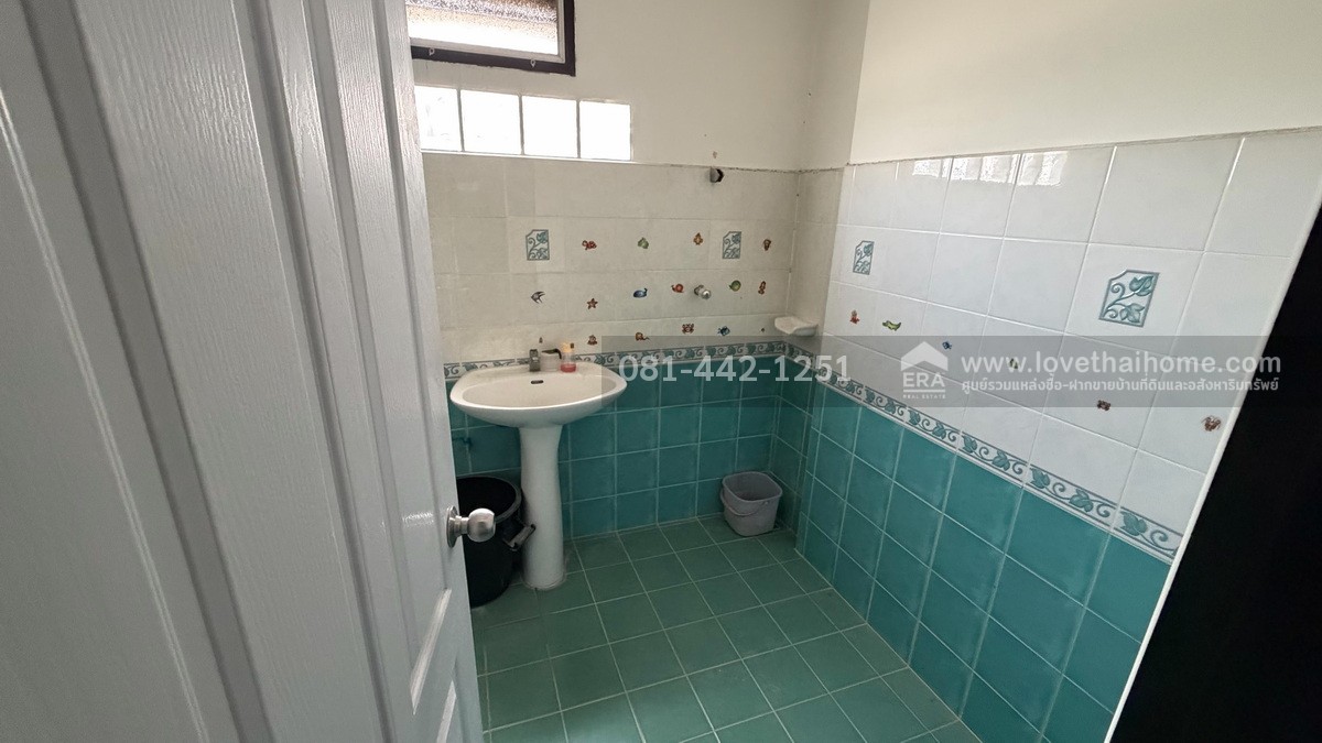 ขายบ้านแฝด2ชั้น 2ห้องติดกัน ซอยลาดพร้าว1 แยก20 พื้นที่50ตรว.สภาพดีพร้อมอยู่ ขายเพียงแค่7.5 ล้านบาทเท่านั้น เฉพาะราคาที่ดินก็เกือบเท่าราคาตั้งขายแล้ว นี่ถ้ารวมตัวบ้านเข้าไปอีก บอกได้เลยว่าคุ้มสุดคุ้ม