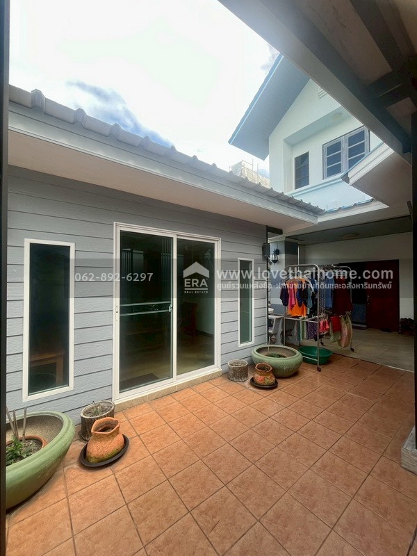 ขายบ้านเดี่ยว 2 ชั้น หมู่บ้านปรีชา พุทธมณฑลสาย4 ซอยกระทุ่มล้ม5 พื้นที่ 50 ตรว. บ้านสวยพร้อมอยู่ ขายราคาพิเศษ รีบติดต่อด่วนก่อนหลุดมือ โทร.062-892-6297