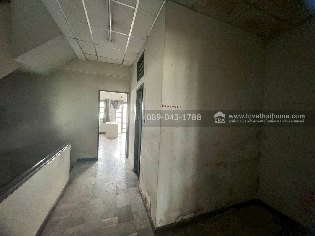 ขายทาวน์โฮม 3 ชั้น หมู่บ้านศรีไทยวิลล่า ซอยเจริญราษฎร์7 พื้นที่ 29 ตรว. ทำเลทอง ใจกลางเมือง ใกล้เซ็นทรัล พระราม3