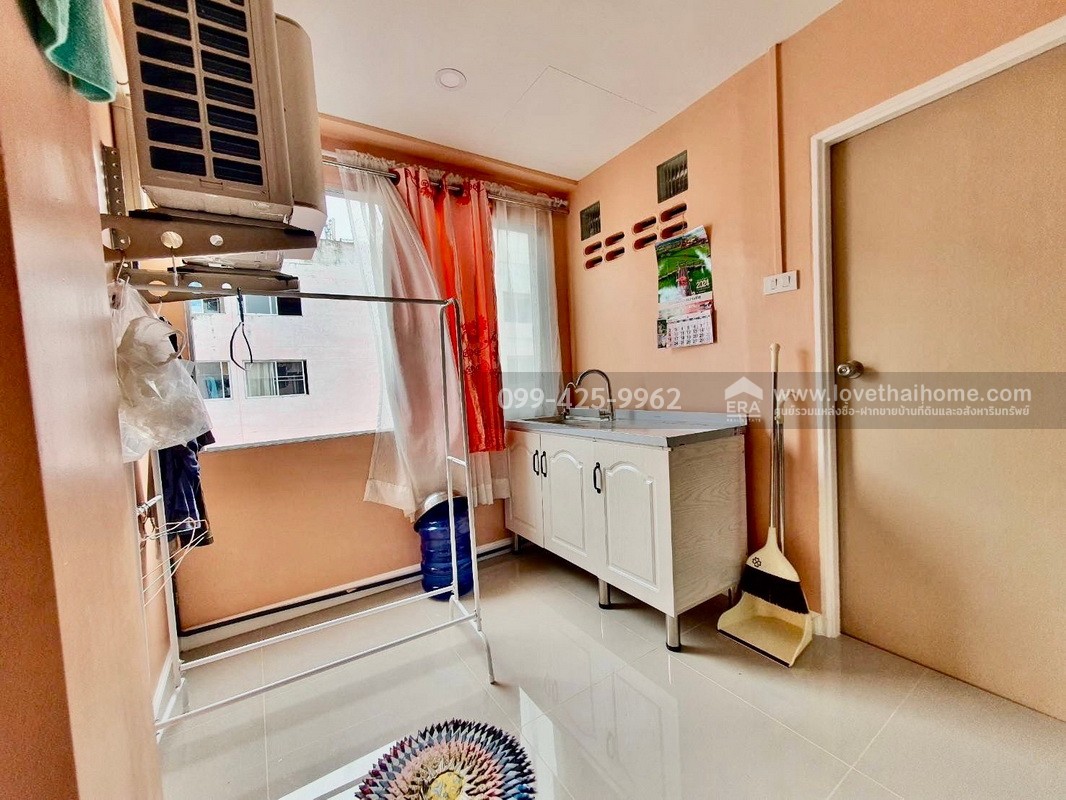 ขายคอนโด อินทราวิว คอนโดทาวน์ ซ.พระยาสุเรนทร์ 19 พื้นที่ 27.25 ตร.ม. ชั้น 7 ห้องตกแต่งใหม่พร้อมอยู่ แถมแอร์และเฟอร์นิเจอร์ครบ ขายคอนโด อินทราวิว คอนโดทาวน์ ซ.พระยาสุเรนทร์ 19 พื้นที่ 27.25 ตร.ม. ชั้น 7 ห้องตกแต่งใหม่พร้อมอยู่ แถมแอร์และเฟอร์นิเจอร์ครบ