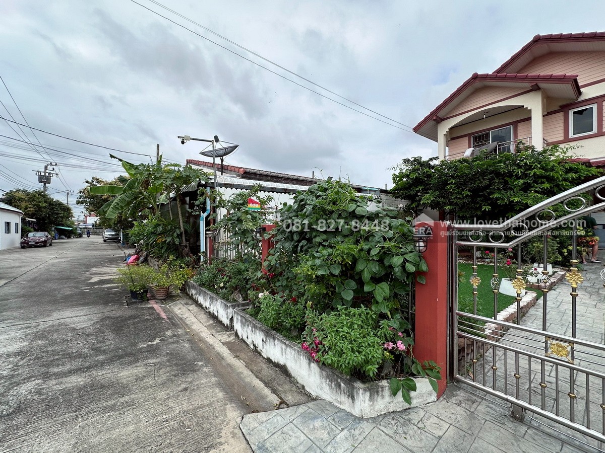 ขายบ้านเดี่ยว หมู่บ้านอรัญญา วิลล์-แพรกษา ซอยมังกร–นาคดี หลังริม 111.4 ตร.วา ใกล้ถนนเทพารักษ์-ศรีนครินทร์ และ BTS แพรกษา พร้อมอยู่