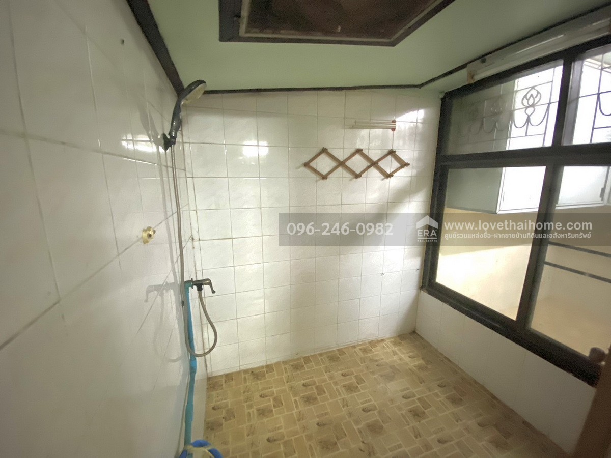 ขายทาวน์เฮ้าส์ ทำเลลาดพร้าว ถ.โชคชัย 4 ซอย 50 แยก 6 หมู่บ้านสังสิทธิ์ ซอย 7 พื้นที่ 27 ตร.วา ราคานี้ไม่มีอีกแล้ว! เข้า-ออกได้ทั้ง ถ.โชคชัย 4, ลาดพร้าว 71, ประดิษฐ์มนูธรรม (เลียบด่วน)