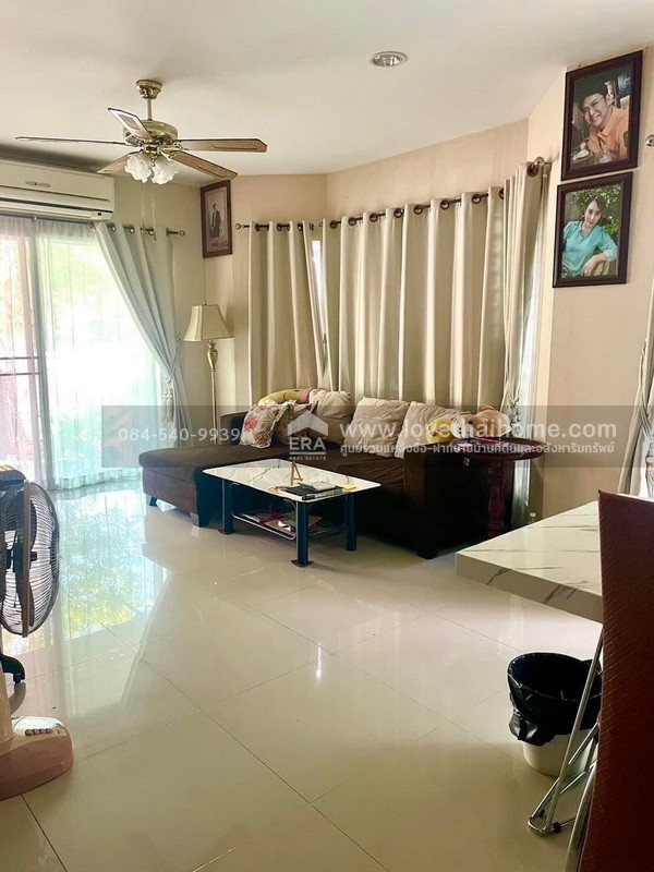 ขายบ้านเดี่ยว 2 ชั้น หมู่บ้านเพอร์เฟคเพลส ซอยลาดกระบัง20/3 ถนนสุขุมวิท77 บ้านหลังมุม พื้นที่ 58.9 ตรว. บ้านพร้อมอยู่ บรรยากาศดี สังคมดี ไม่วุ่นวาย ระบบความปลอดภัยสูง มีสิ่งอำนวยความสะดวก เดินทางสะดวกหลากหลายเส้นทาง