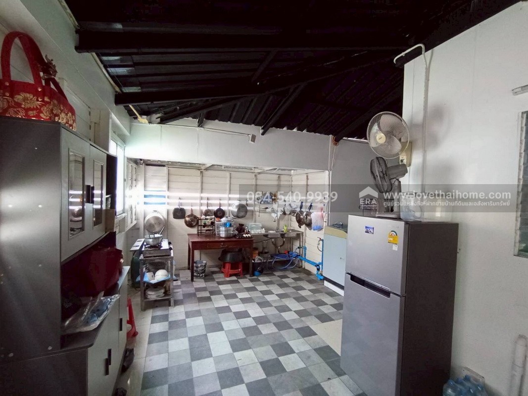 ขายบ้านเดี่ยว 2 ชั้น หมู่บ้านเพอร์เฟคเพลส ซอยลาดกระบัง20/3 ถนนสุขุมวิท77 บ้านหลังมุม พื้นที่ 58.9 ตรว. บ้านพร้อมอยู่ บรรยากาศดี สังคมดี ไม่วุ่นวาย ระบบความปลอดภัยสูง มีสิ่งอำนวยความสะดวก เดินทางสะดวกหลากหลายเส้นทาง