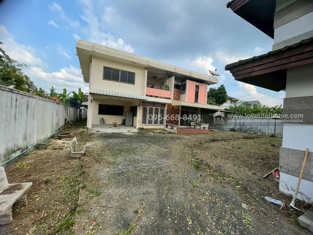 ขายบ้านเดี่ยวซอยลาดพร้าว124 พื้นที่249ตรว.ห่างจากถนนลาดพร้าว650เมตร ขายเพียงแค่20.49ล้านเท่านั้น ภายในบ้านยังสภาพดี ถ้าเห็นต้องชอบ ใครอยากได้บ้านย่านนี้ลองแวะมาชมก่อนจะพลาดของดีราคาถูกนะจ๊ะ