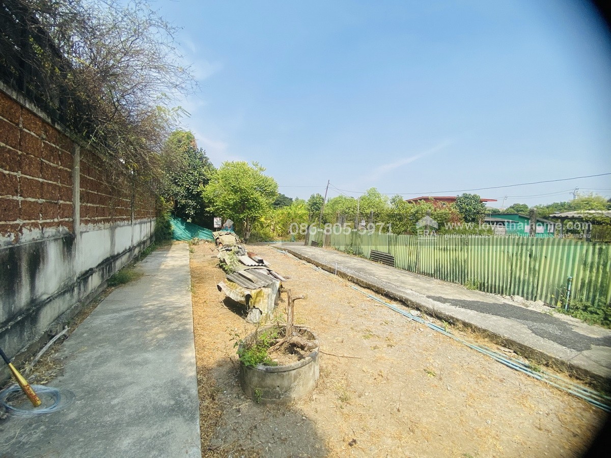 ขายที่ดินวัชรพล 3 ย่านสายไหม ริมคลอง 150 ตร.วา ถูกกว่าราคาประเมินกรมที่ดิน หาไม่ได้ง่ายในย่านนี้ เหมาะซื้อเก็บหรือลงทุนระยะยาว