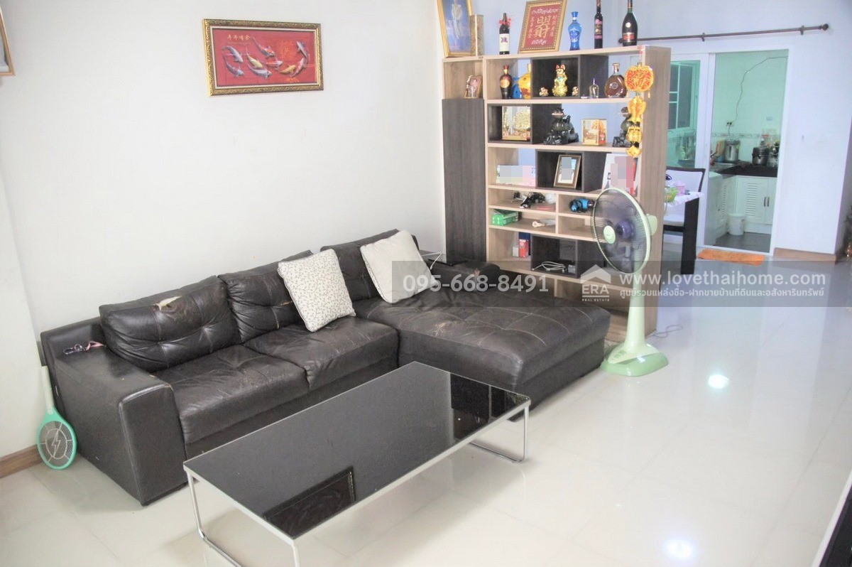 ขายทาวน์โฮม The Ricco Town วัชรพล ถ.ร่วมมิตรพัฒนา พื้นที่ 20.6 ตรว. พร้อมอยู่ แถมเฟอร์นิเจอร์ และแอร์ 4 เครื่อง