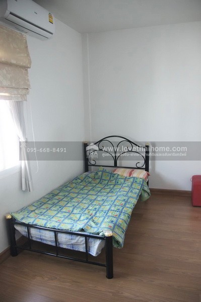 ขายทาวน์โฮม The Ricco Town วัชรพล ถ.ร่วมมิตรพัฒนา พื้นที่ 20.6 ตรว. พร้อมอยู่ แถมเฟอร์นิเจอร์ และแอร์ 4 เครื่อง