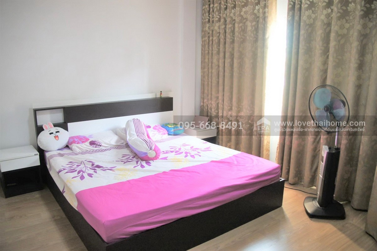 ขายทาวน์โฮม The Ricco Town วัชรพล ถ.ร่วมมิตรพัฒนา พื้นที่ 20.6 ตรว. พร้อมอยู่ แถมเฟอร์นิเจอร์ และแอร์ 4 เครื่อง