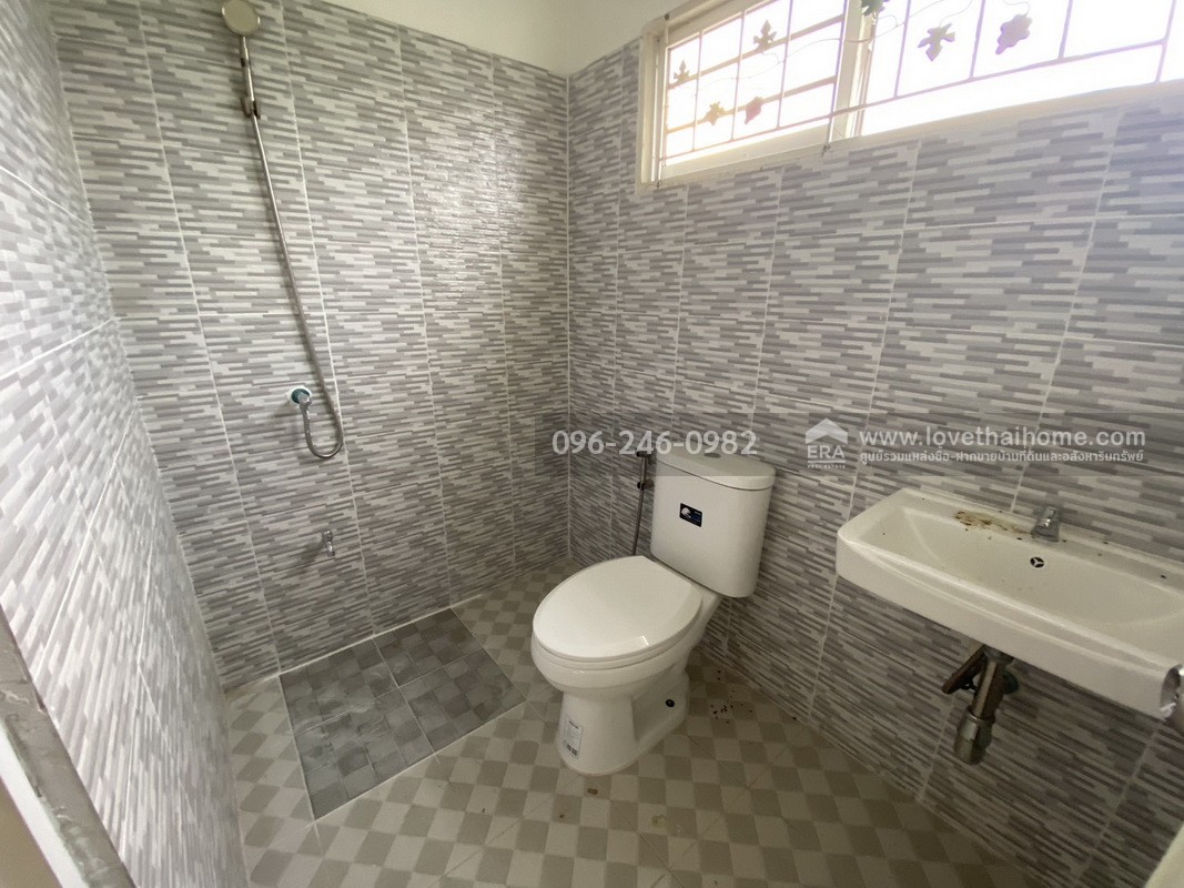 ขายทาวน์เฮ้าส์ บางกรวย-ไทรน้อย บ้านพฤกษา 38/1 ชัยพฤกษ์-วงแหวนฯ ใกล้ MRT คลองบางไผ่ หลังริม 27 ตรว. ซอย 11 รีโนเวททั้งหลัง