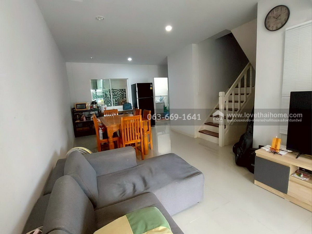 ขายทาวน์เฮ้าส์ หมู่บ้านพิศาล สุวรรณภูมิ 2/1 (บางโฉลง) พื้นที่ 18.5 ตร.ว. ทำเลดีเยี่ยม ใกล้สนามบินสุวรรณภูมิ บ้านสวย บรรยากาศสงบ พร้อมเข้าอยู่