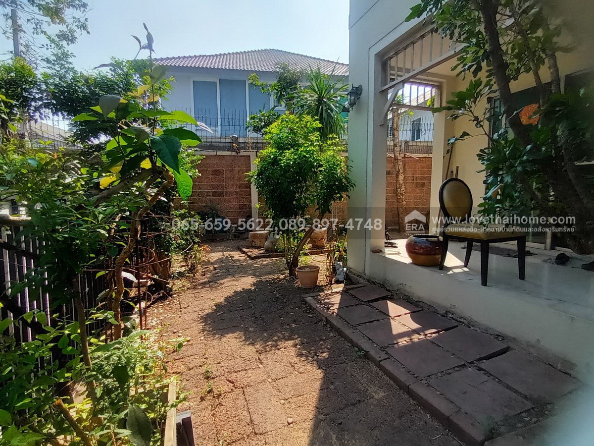 ขายบ้านเดี่ยวถนนนครอินทร์ ม.มัณฑนา ปิ่นเกล้า-พระราม 5 บางกรวย นนทบุรี หลังริม พื้นที่ 64 ตรว. ขายเพียงแค่ 5.29 ล้านเท่านั้น รับประกันเลยว่าขายถูกกว่าทุกหลังในโครงการนี้แล้ว บ้านถูกขนาดนี้ไม่มีหลุดมาบ่อยๆนะครับ